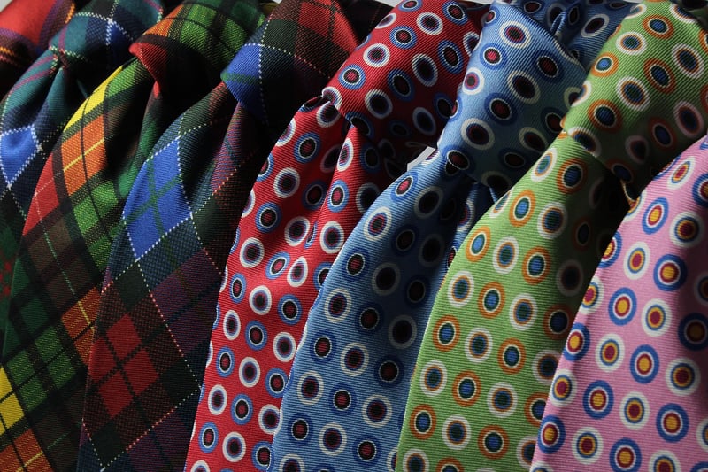 Constellation Tie